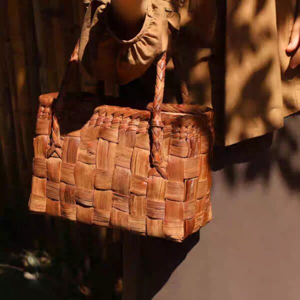 Chinese Wild Grapevine Bark Rattan Tote Bag